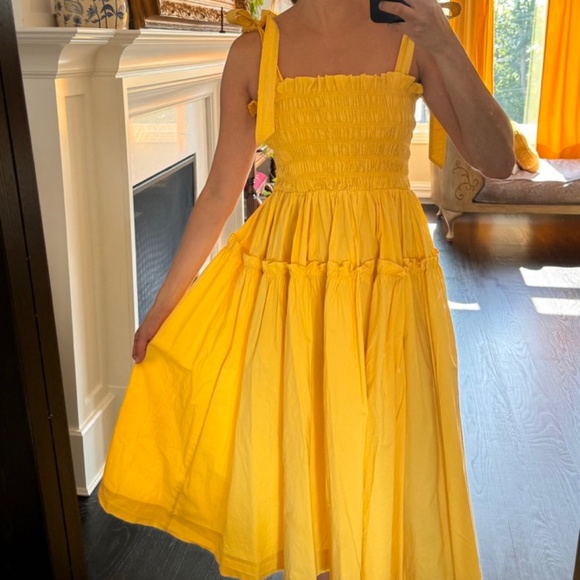 En Saison Dresses & Skirts - En Saison yellow dress size M